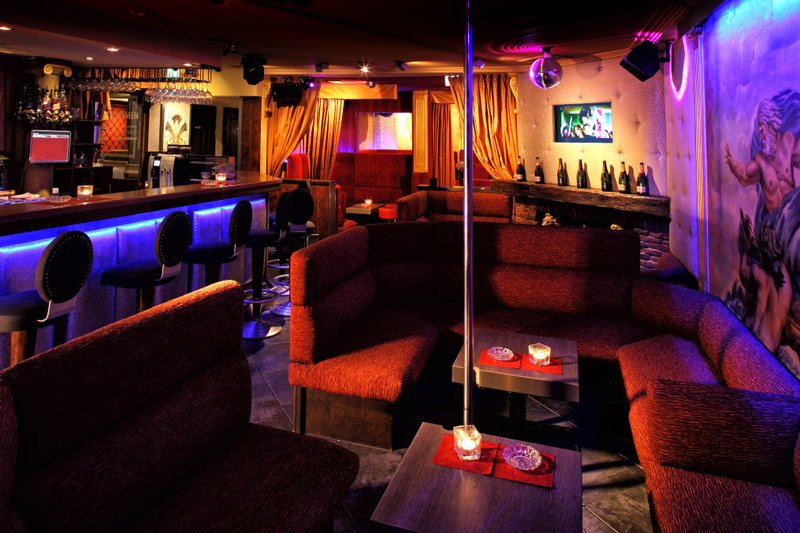 Tinere 18 + Nightclub Austria  Graz.