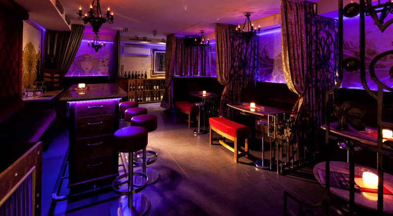 Tinere 18 + Nightclub Austria  Graz.